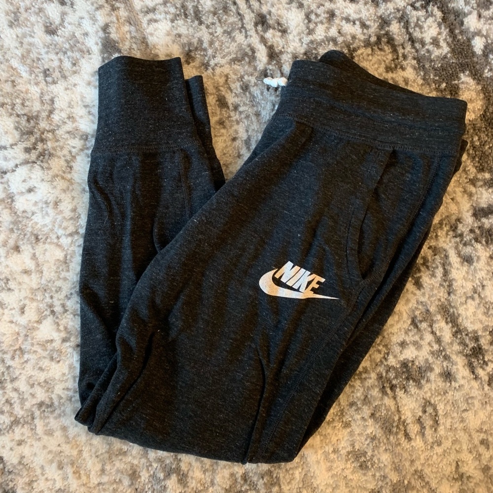 Nike jogger sweatpants